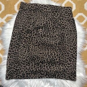 Nic + Zoe leopard print skirt size PM // 0525